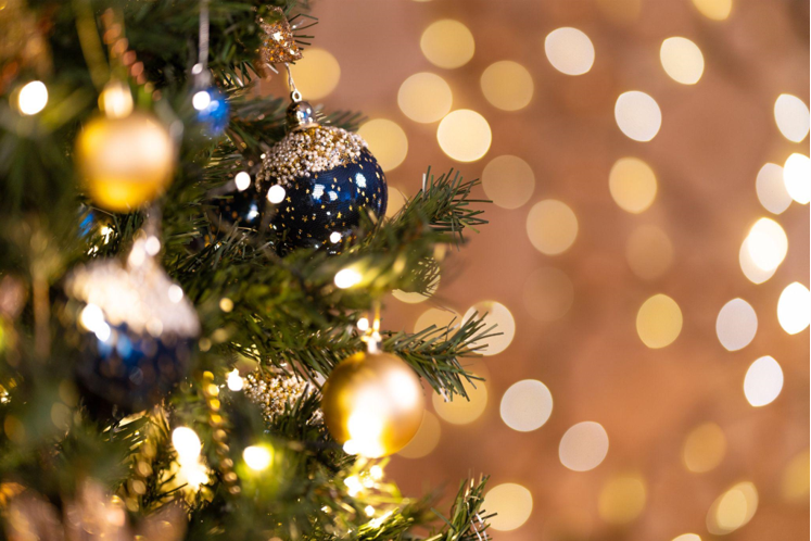 The Benefits of Pre-Lit Christmas Trees for a Stress-free Holiday Season