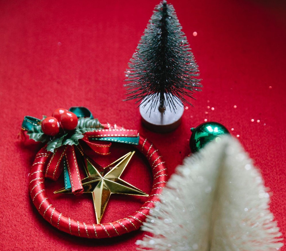 The Magic of Artificial Christmas Trees with Lights