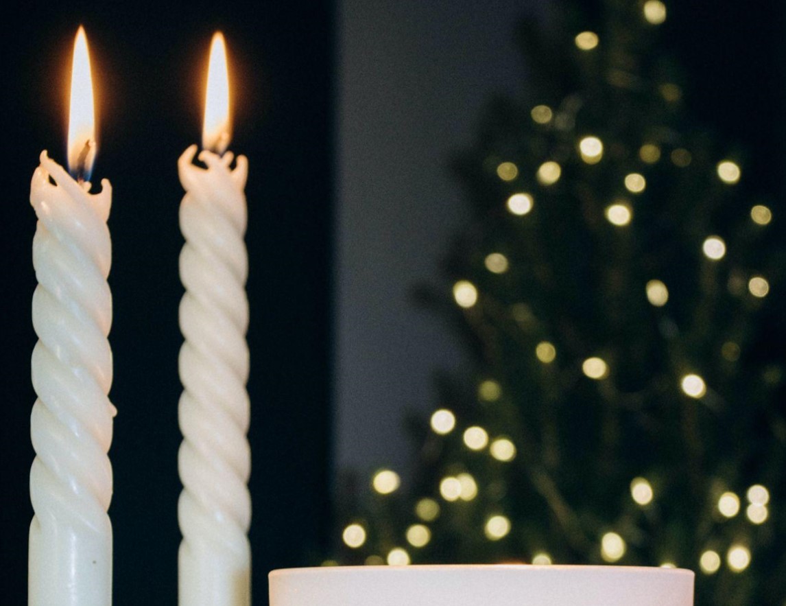 Best Artificial Christmas Trees 2025: Quality & Memories